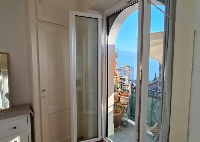 With Splendid View In Montreux Center Bed & Breakfast *