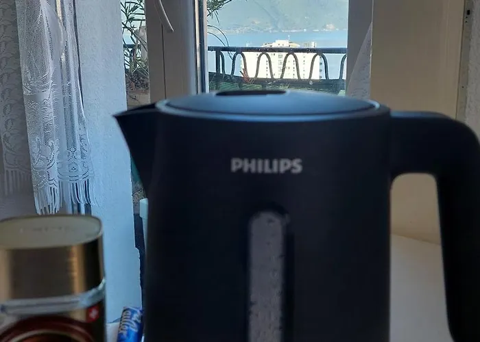 Bed & Breakfast With Splendid View In Montreux Center