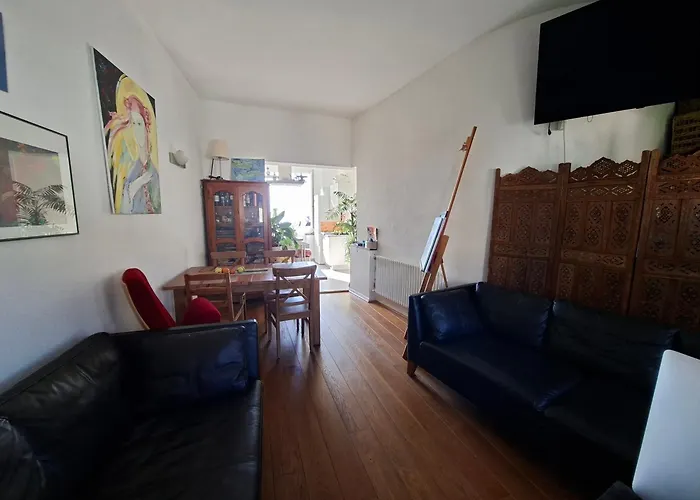 Bed & Breakfast With Splendid View In Montreux Center Veytaux