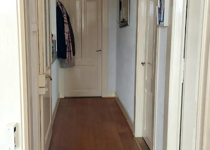 With Splendid View In Montreux Center Bed & Breakfast