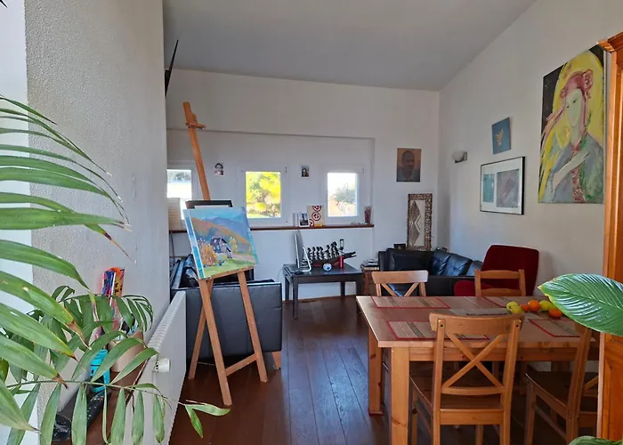 With Splendid View In Montreux Center Bed and Breakfast *