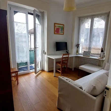 Bed & Breakfast With Splendid View In Montreux Center