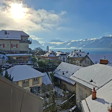 With Splendid View In Montreux Center