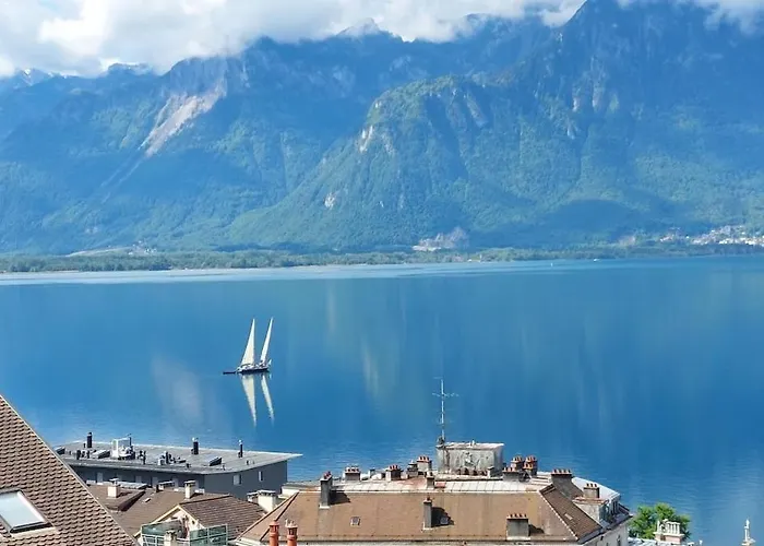 Alojamento de Acomodação e Pequeno-almoço With Splendid View In Montreux Center Veytaux